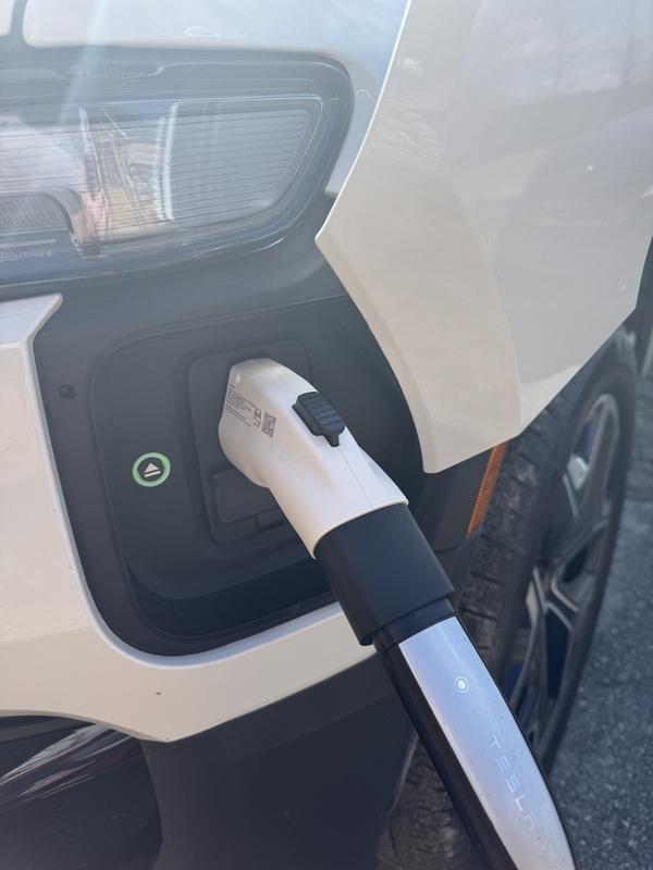 Lectron 250 Volt 48 Amps Maximum Tesla to J1772 Electric Vehicle Charging Adapter